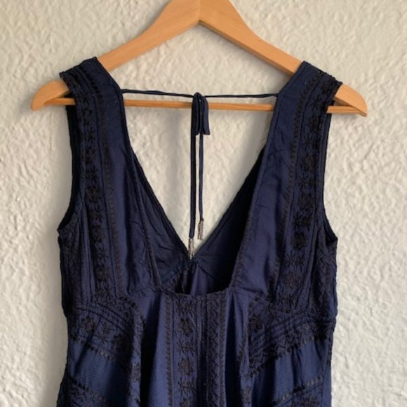 Top - Picture 4 of 5